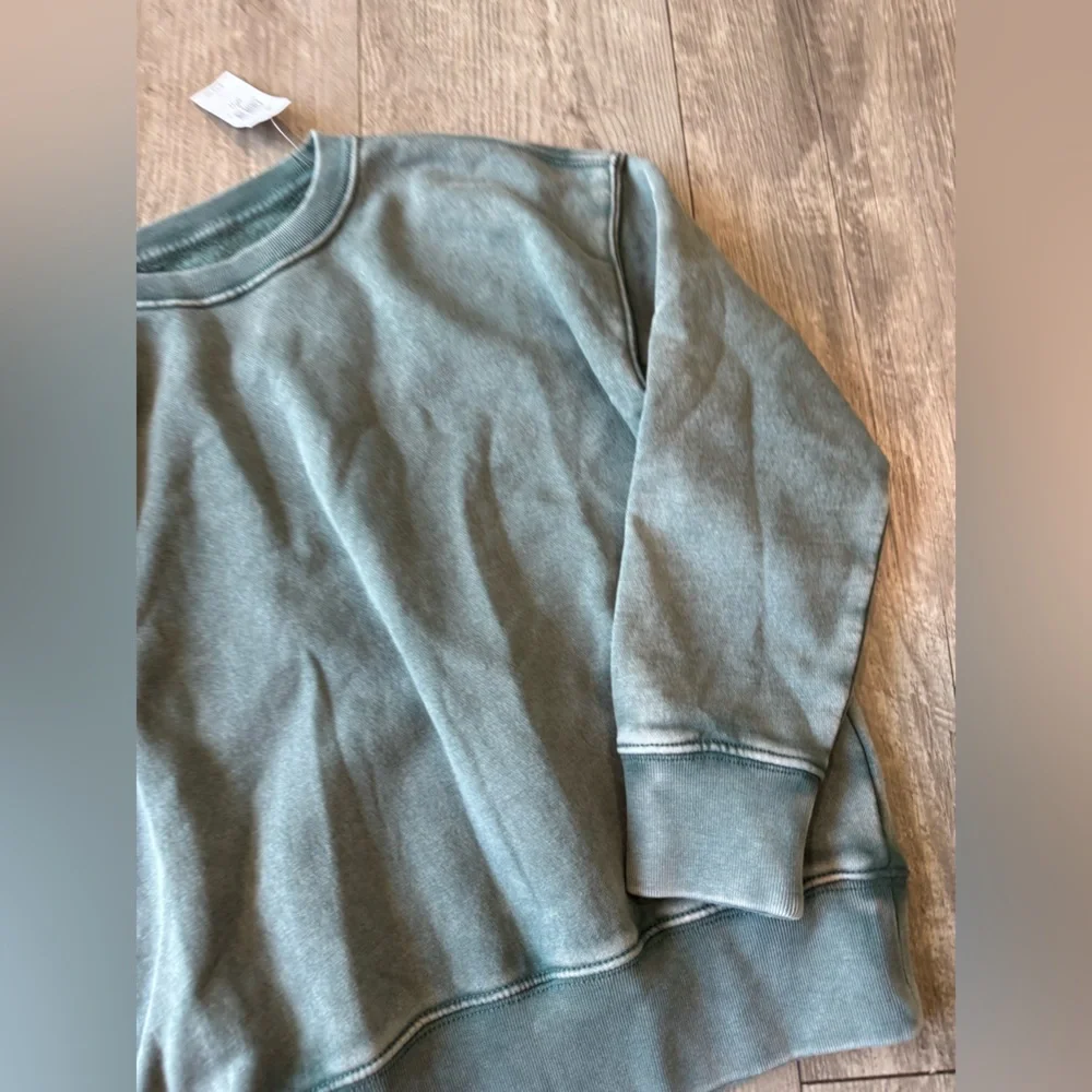 GAP Crewneck Sweater in Teal